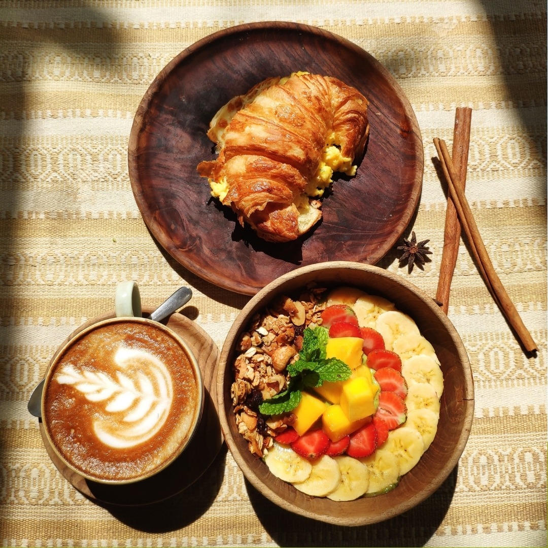 ZIN Cafe Canggu — Free Coffee with Every Breakfast Order